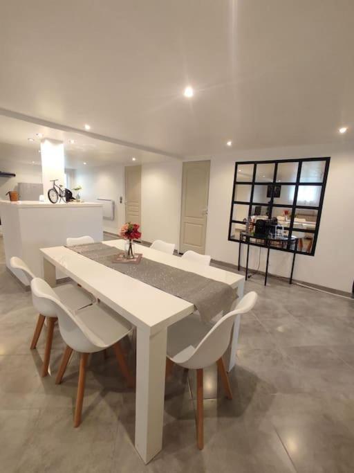 Appartement 100M2, Independant Dans Notre Maison Garennes-sur-Eure Exterior foto