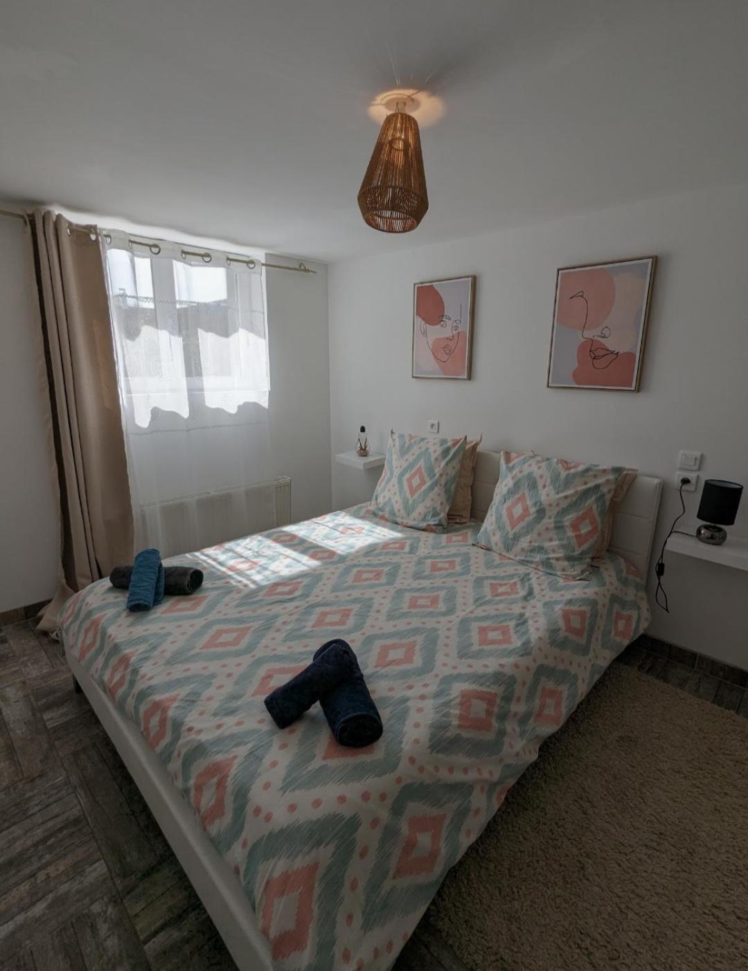 Appartement 100M2, Independant Dans Notre Maison Garennes-sur-Eure Exterior foto